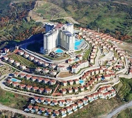 Sea View Apartment 2+1 Gold City 2 Floors Appartement